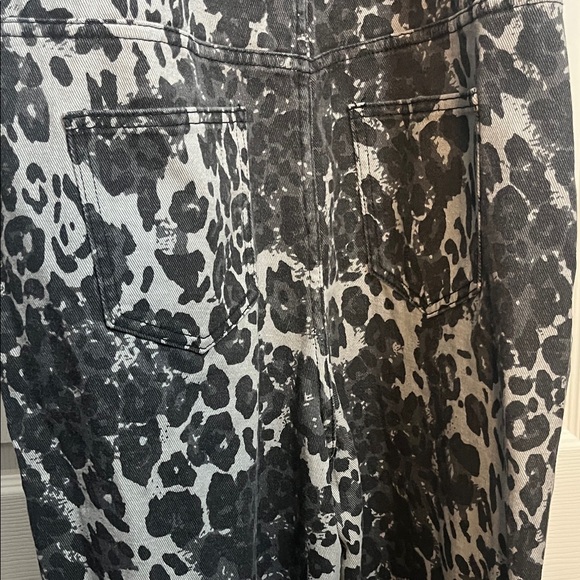 Cider Black and White Animal Print Jumpsuit - Picture 4 of 6